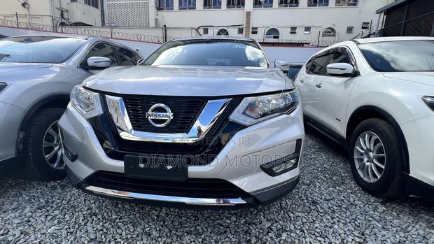 Nissan X-Trail 2019 Silver