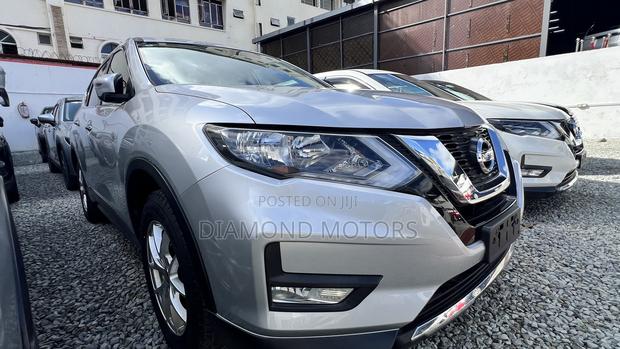 Nissan X-Trail 2019 Silver