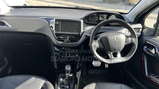 Peugeot 2008 2019 Black