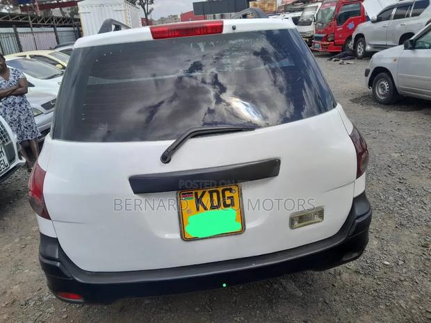 Nissan Advan 2015 White