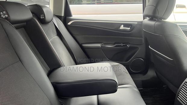 Honda Jade 2019 Orange