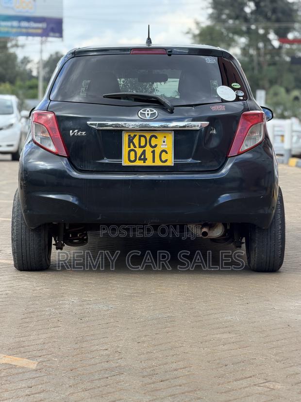 Toyota Vitz 2013 Black