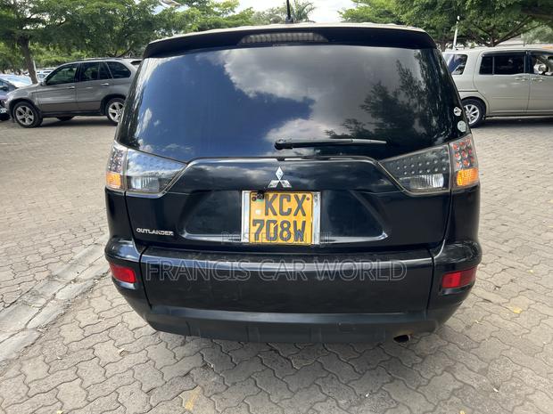 Mitsubishi Outlander 2012 Black