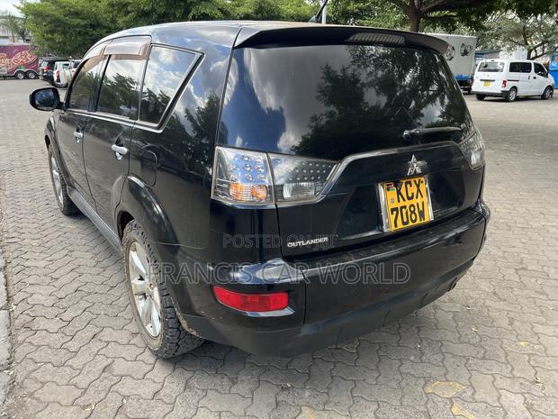 Mitsubishi Outlander 2012 Black