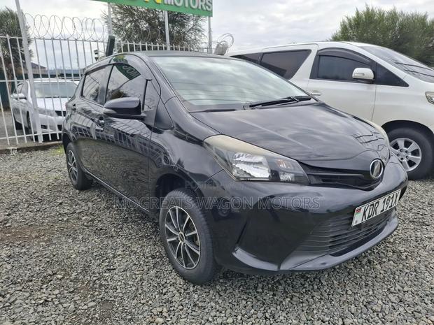 Toyota Vitz 2017 Black