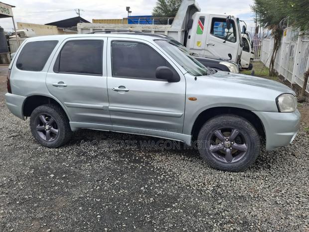 Mazda Tribute 2004 Silver