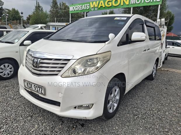 Toyota Alphard 2010 White
