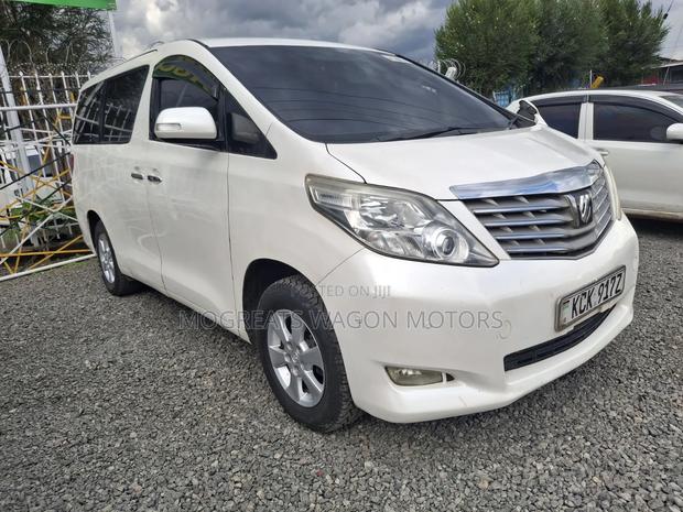 Toyota Alphard 2010 White