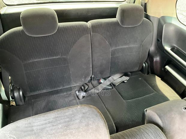 Nissan Serena 2008 Silver