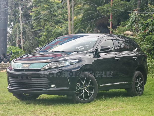 Toyota Harrier 2.0 2019 Black