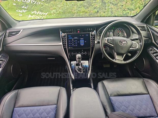 Toyota Harrier 2.0 2019 Black