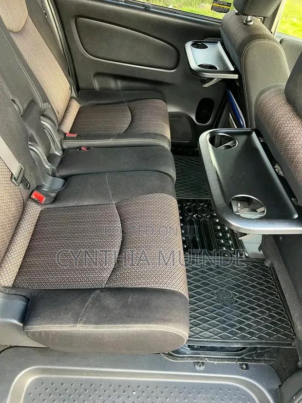 Nissan Serena 2014 Gray