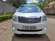 Toyota Noah 2.0 158hp FWD (8 Seater) 2013 White for sale