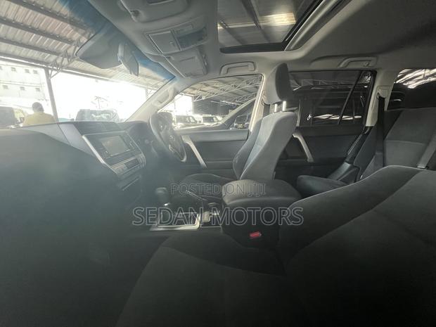 Toyota Land Cruiser Prado 2019 Black
