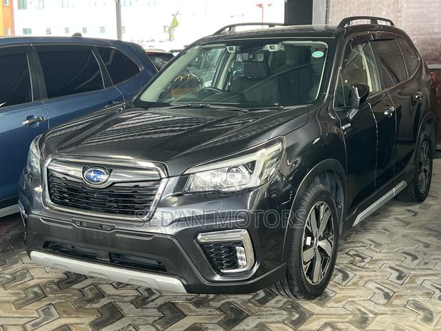 Subaru Forester 2019 Gray