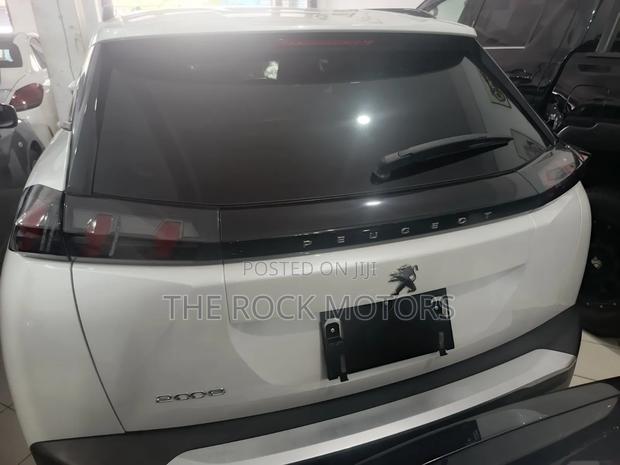 Peugeot 2008 2021 White