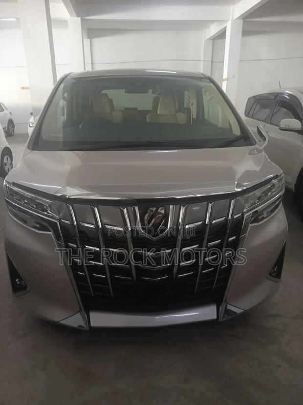 Toyota Alphard 2018 Brown