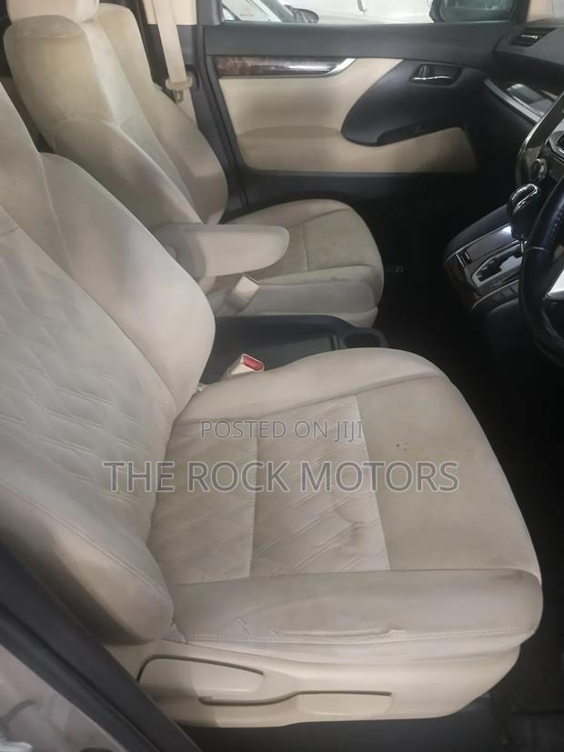 Toyota Alphard 2018 Brown