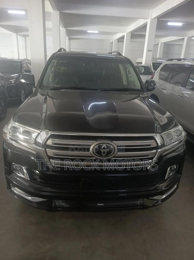 Toyota Land Cruiser Prado 2018 Black
