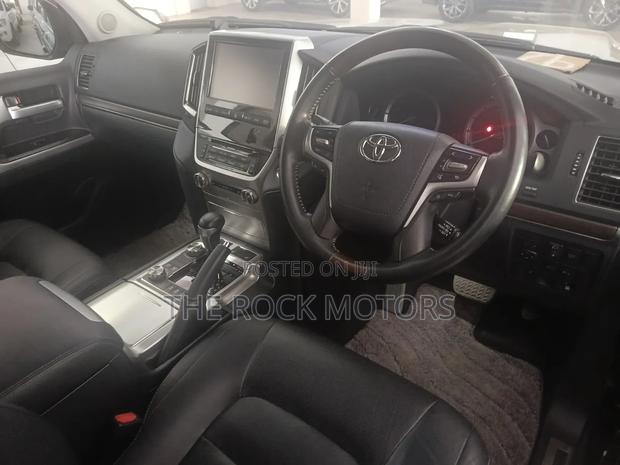 Toyota Land Cruiser Prado 2018 Black