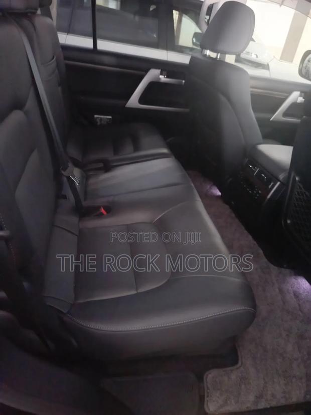 Toyota Land Cruiser Prado 2018 Black