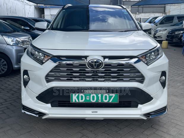 Toyota RAV4 Limited FWD 2020 White