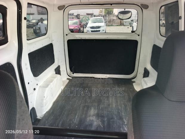 Nissan NV200 2014 White