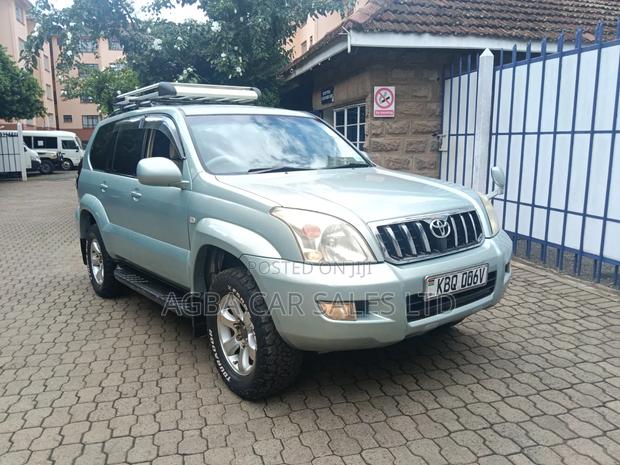 Toyota Land Cruiser Prado 2004 Green