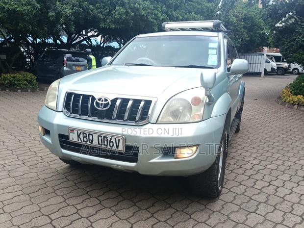 Toyota Land Cruiser Prado 2004 Green