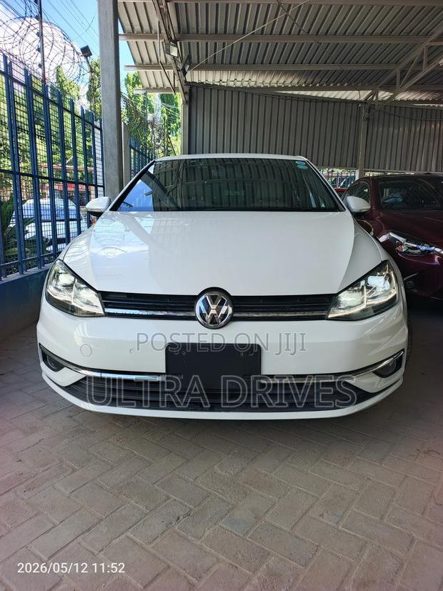 Volkswagen Golf 2019 White