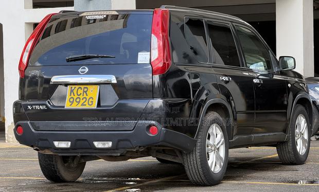 Nissan X-Trail 2.0 Petrol XE 2012 Black