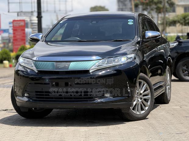 Toyota Harrier 2.0 2019 Black