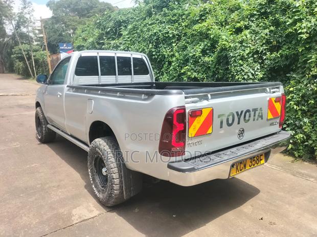 Toyota Hilux 2015 Silver
