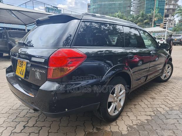 Subaru Outback Automatic 2005 Black