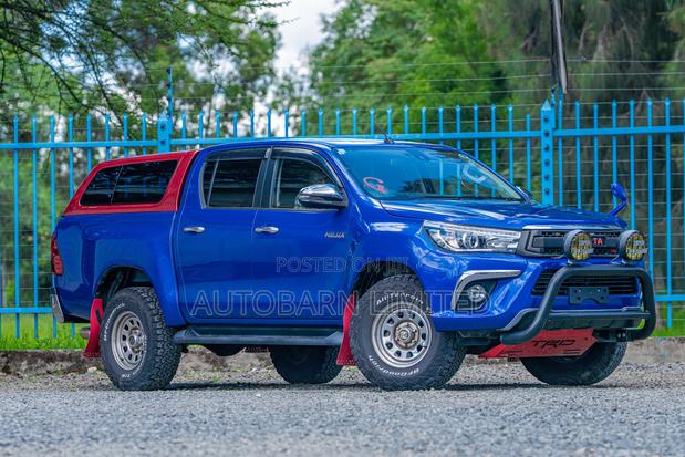 Toyota Hilux 2019 Blue
