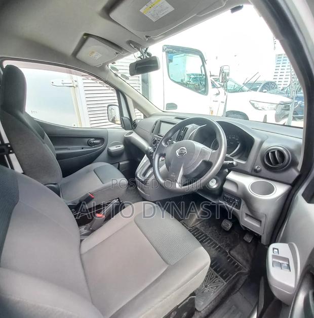 Nissan NV200 2019 Gray