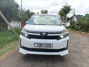 Toyota Voxy 2015 White for sale