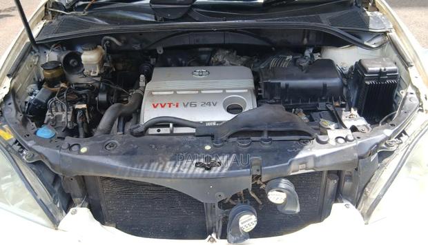 Toyota Harrier 2003 White