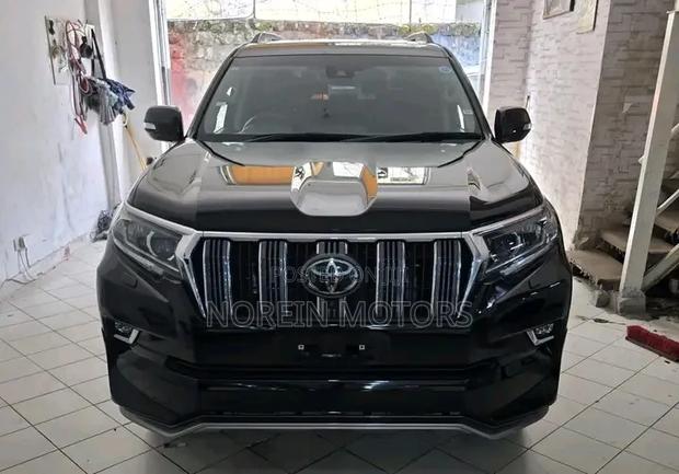 Toyota Land Cruiser Prado 2.8 2021 Black