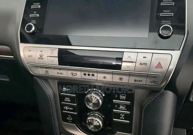Toyota Land Cruiser Prado 2.8 2021 Black