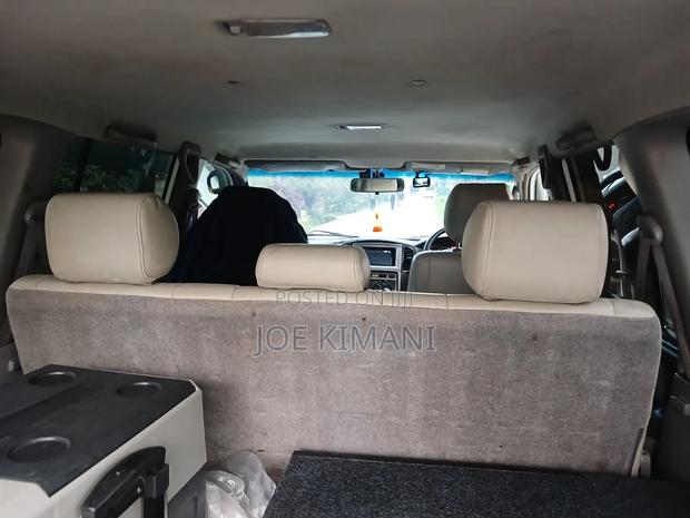 Toyota Land Cruiser 2007 White