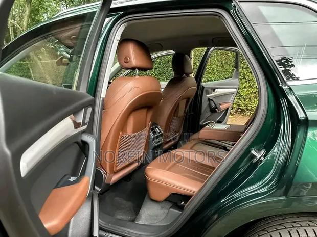 Audi Q5 2.0T Premium AWD quattro 2019 Green