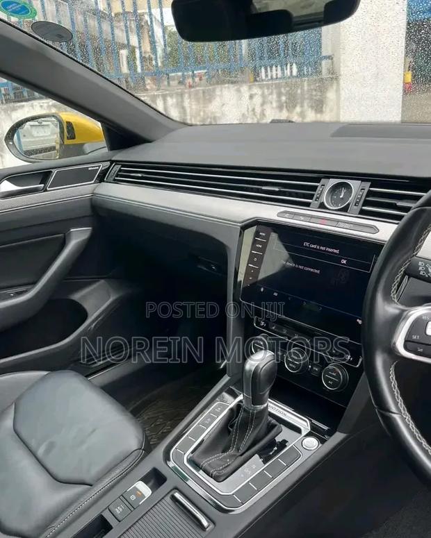 Mercedes-Benz GLC-Class 2020 Blue