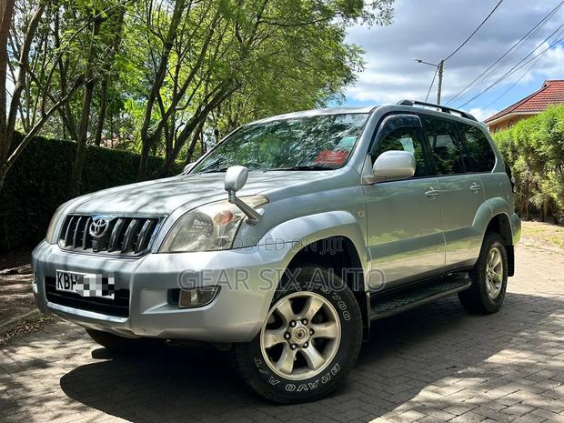 Toyota Land Cruiser Prado 2.7 5dr 2004 Silver
