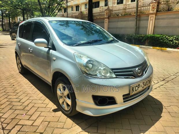 Nissan Note 2010 Silver