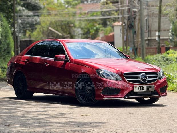 Mercedes-Benz E250 2015 Red