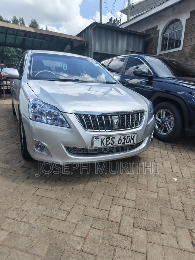Toyota Premio 2012 Silver