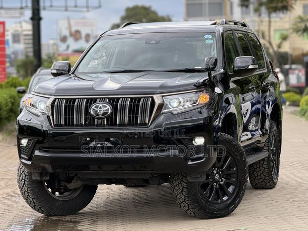 Toyota Land Cruiser Prado 2.7 2021 Black