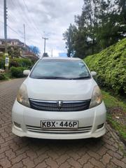 Toyota ISIS 2006 White for sale