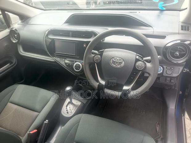 Toyota Aqua 2019 Blue